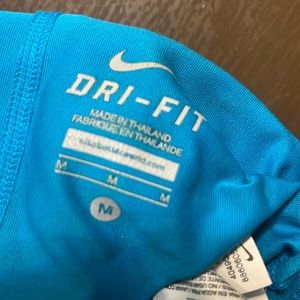 Nike women medium lined shorts